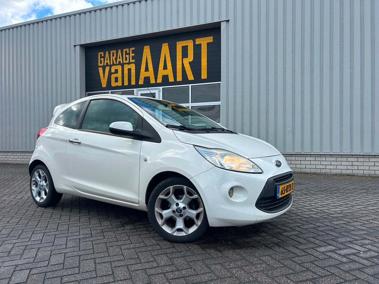Ford Ka - 1.2 Titanium X start/stop | PANO DAK | CLIMATE | APK 09-2027 | - AutoWereld.nl