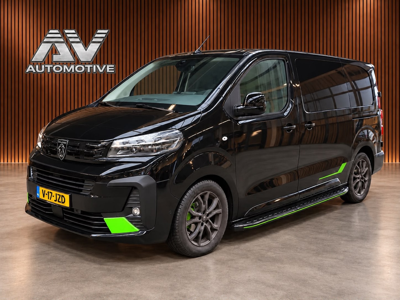 Peugeot Expert - 2.0 BlueHDi 180 L3 Sport DC | LED | ACC | Lederen bekleding | CarPlay | Camera | Blind Spo - AutoWereld.nl
