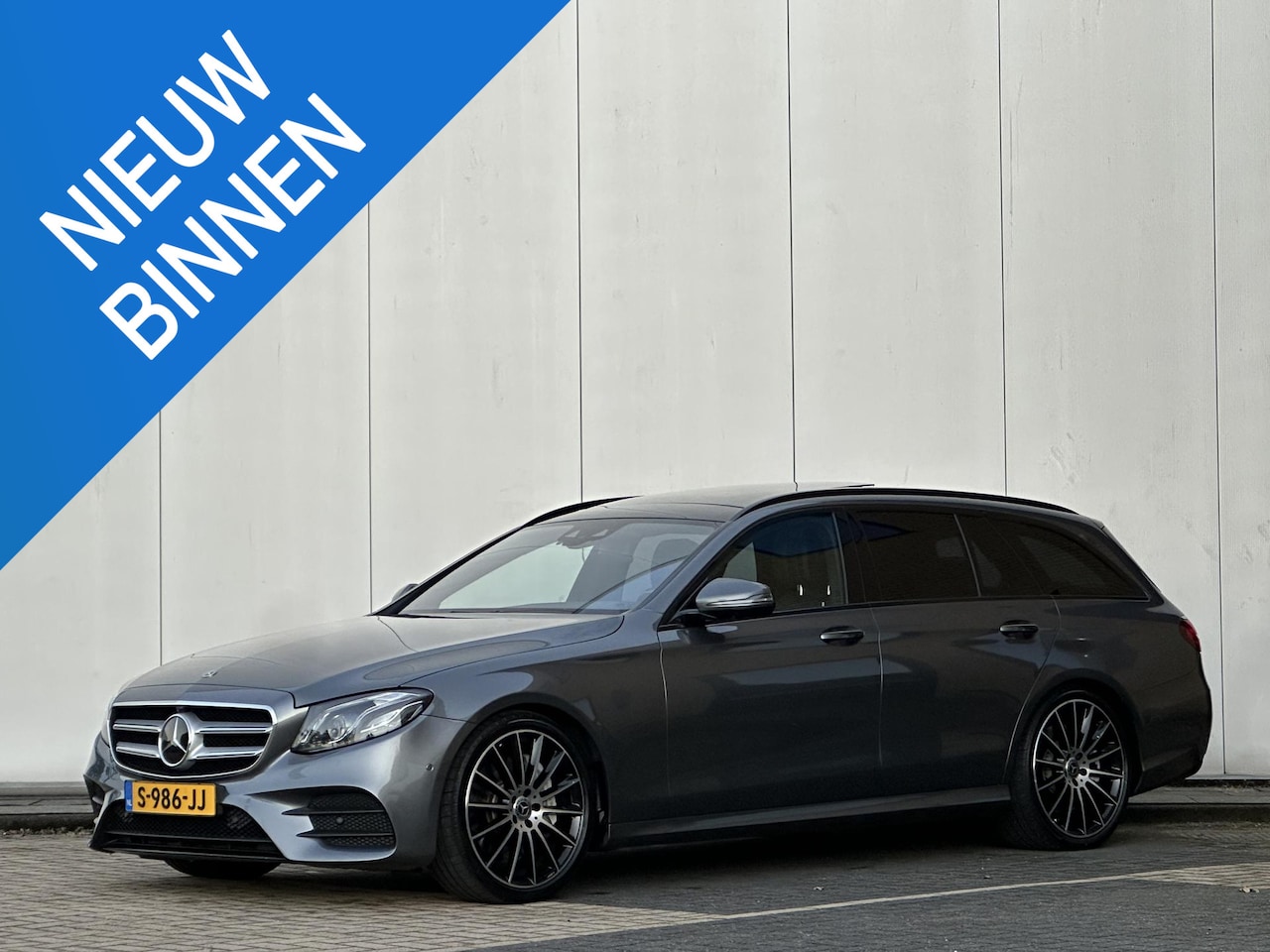 Mercedes-Benz E-klasse Estate - 400 4MATIC AMG l Topconditie l Massage l Panorama l - AutoWereld.nl