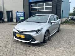 Toyota Corolla Touring Sports - 2.0 Hybrid Business Sport Intro