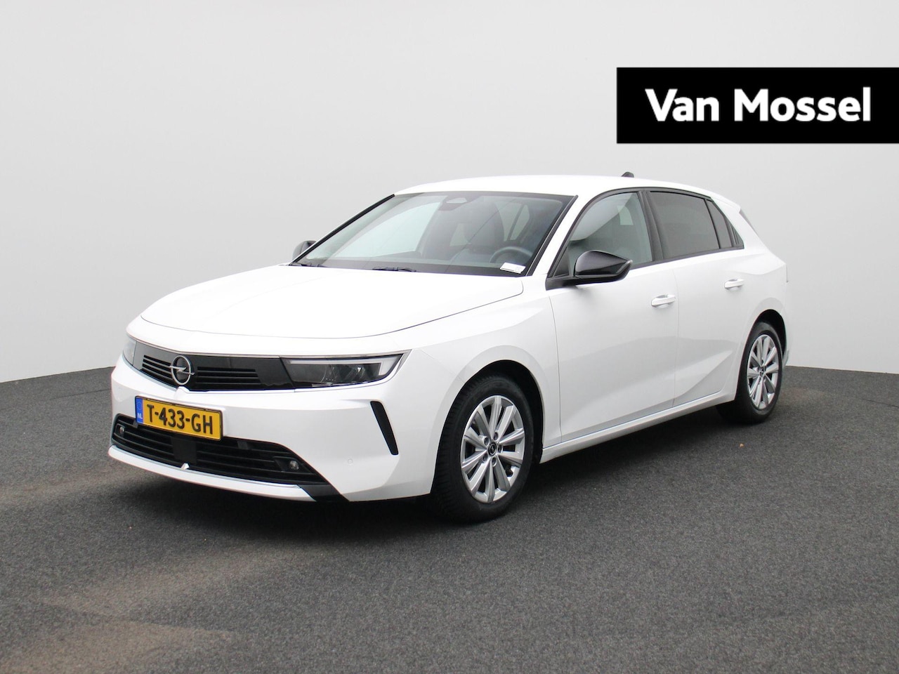 Opel Astra - 1.2 Business Edition | Apple Carplay / Android Auto | Lichtmetalen Velgen | Privacy Glass - AutoWereld.nl