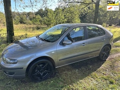 SEAT Leon - 1.6-16V Stella apk t/m 04-12-2027