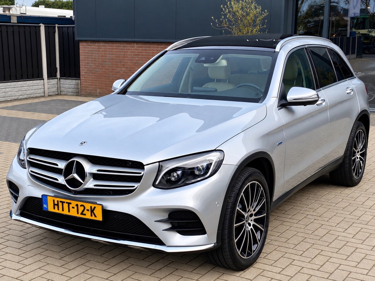 Mercedes-Benz GLC-klasse - 350e 4MATIC Prestige AMG PAKKET LEER PANO 360 CAMERA XENON LED CRUISE CLIMA - AutoWereld.nl