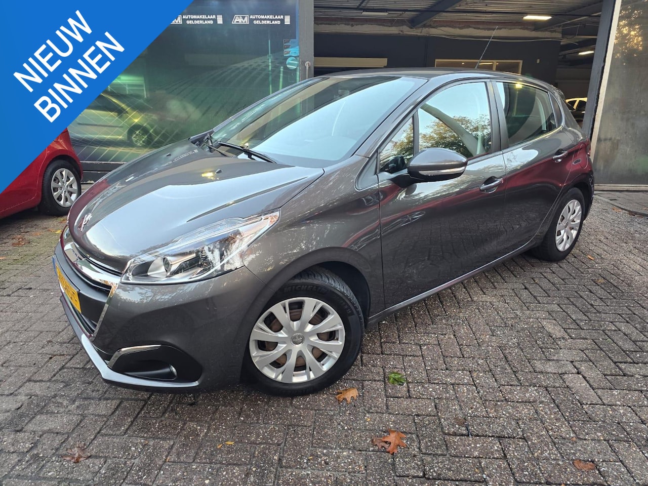 Peugeot 208 - 1.2 PureTech Blue Lion | 2E EIGENAAR | 3/6 OF 12 MND GARANTIE | AIRCO | CRUISE | NIEUWE AP - AutoWereld.nl