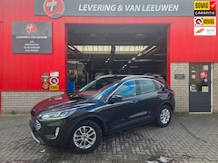 Ford Kuga - 2.5 PHEV Titanium Navigatie/ Parkeersensoren V + A/ Stoelverwarming/ Rijklaarpijs