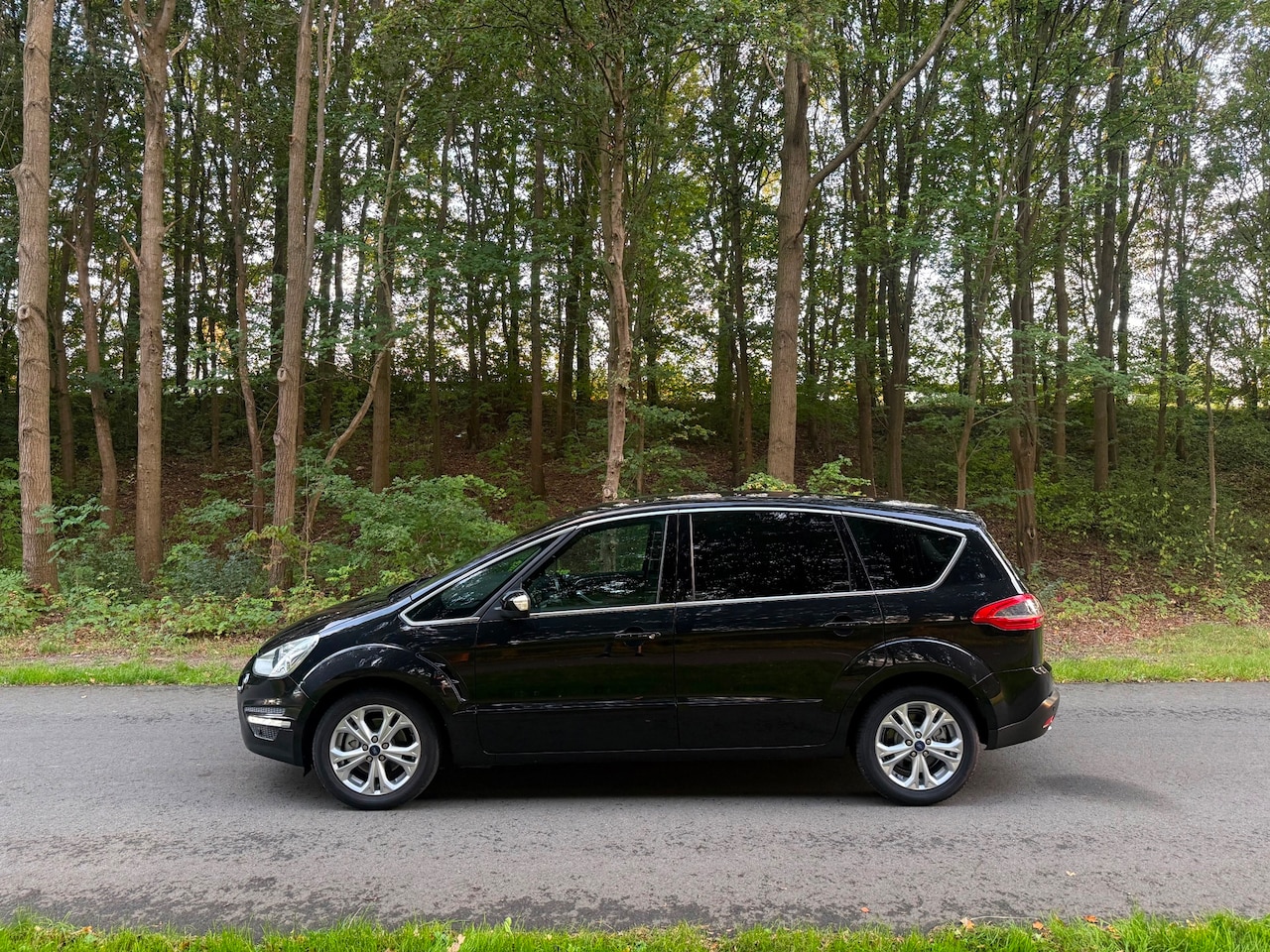 Ford S-Max - 1.6 EcoBoost Lease Titanium 7p. LET OP!!! Lichte tik in motor!! - AutoWereld.nl