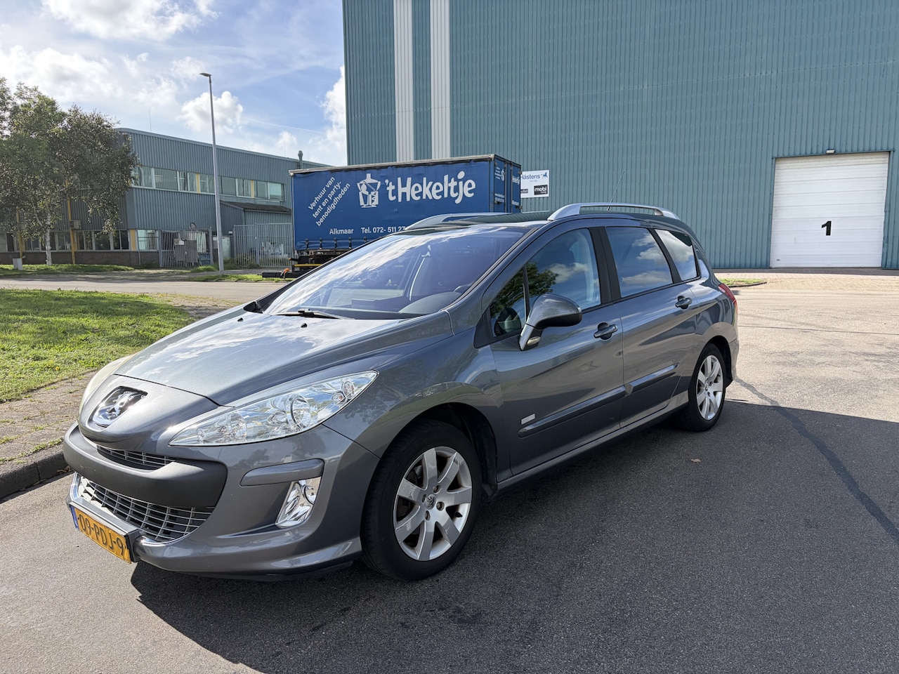 Peugeot 308 SW - 1.6 VTi Millesim 200 120 PK. Fijn rijdende auto van de tweede eigenaar !!! Alle keuringen - AutoWereld.nl