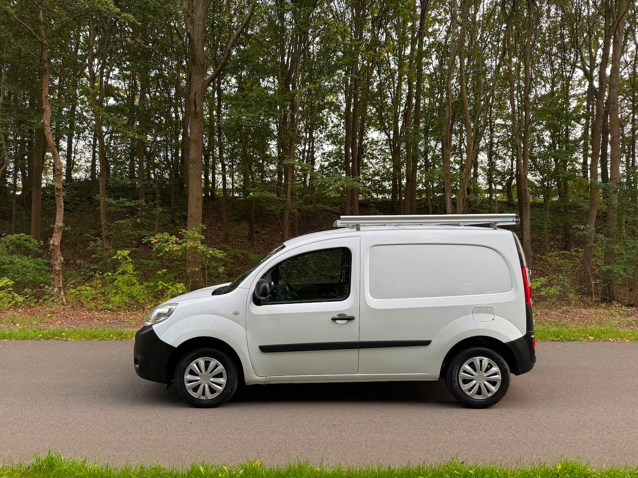Renault Kangoo - 1.5 dCi 75, BJ2017! Euro 6, airco, BTW auto! - AutoWereld.nl