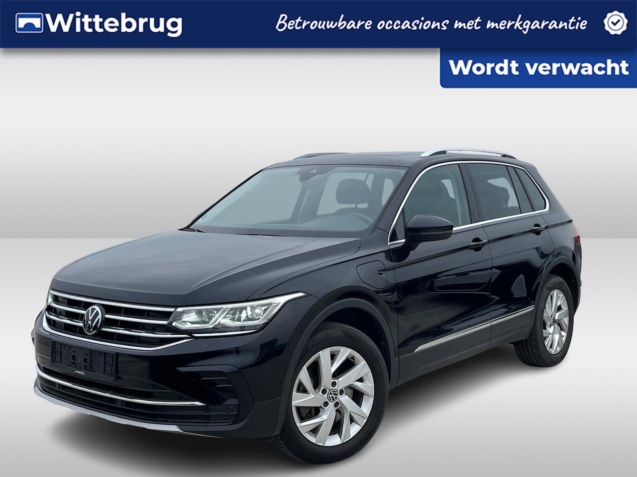 Volkswagen Tiguan - 1.4 TSI 245PK eHybrid Elegance / Panoramadak / Stuur + Stoelverwarming / Massagefunctie / - AutoWereld.nl