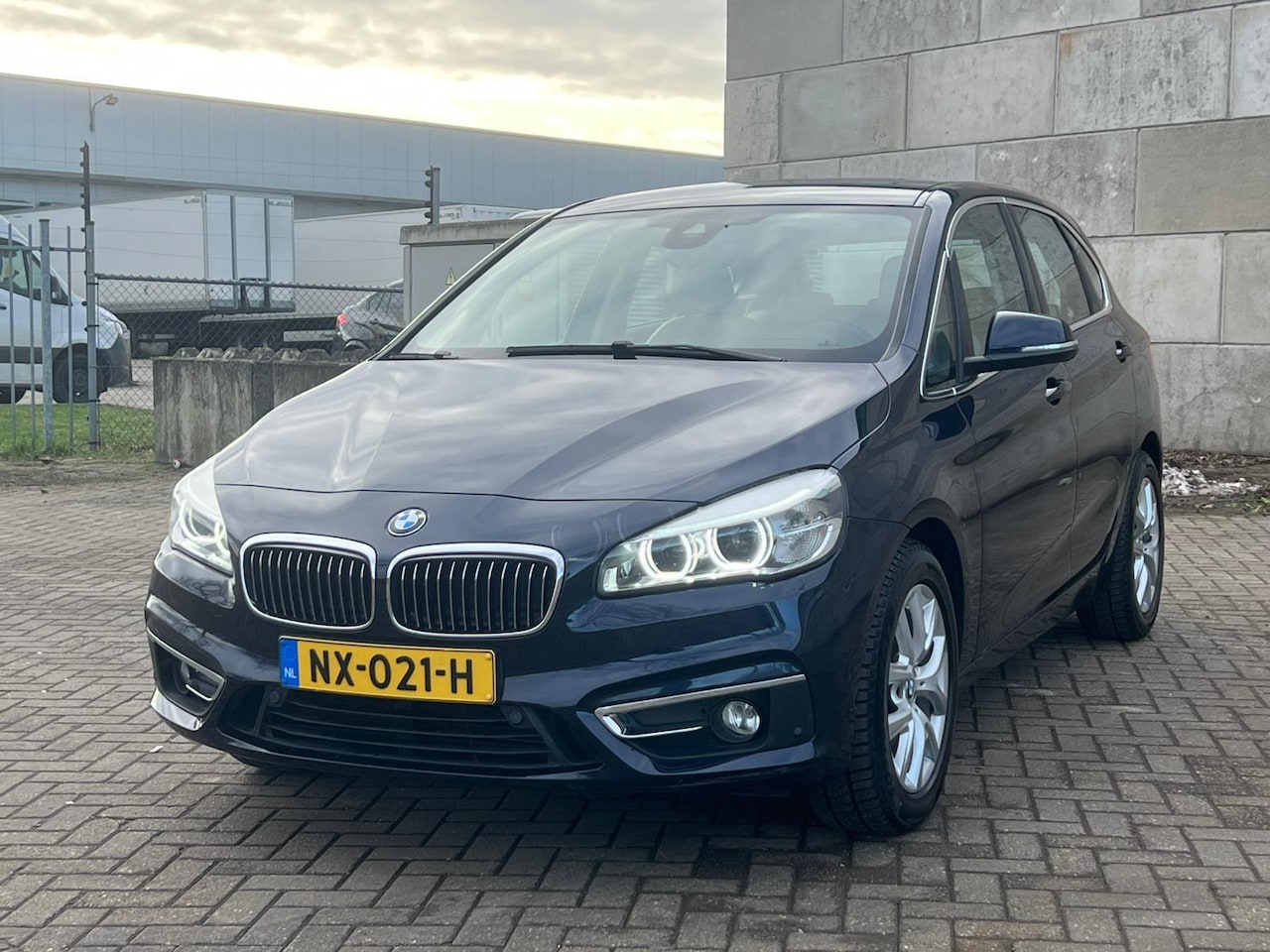 BMW 2-serie Active Tourer - 220i High Executive 220i High Executive - AutoWereld.nl