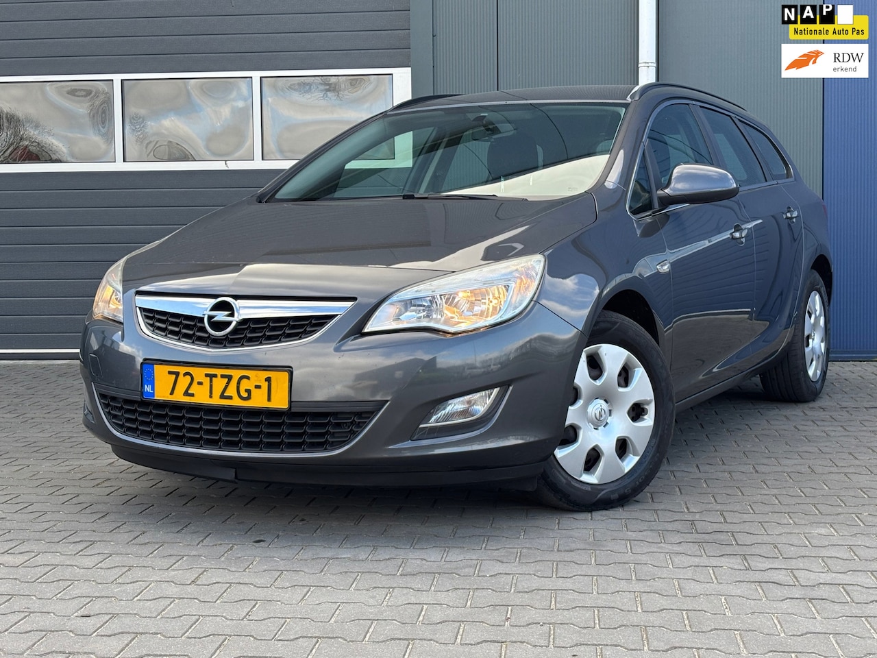 Opel Astra Sports Tourer - 1.4 Turbo Business Edition | Cruise + Airco Nu € 3.250,- !!! - AutoWereld.nl