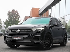 Volkswagen Touareg - 3.0 TSi eHybrid 4MOTION R Pano Lucht Leder-Belucht Tr-Haak Keyless 21-Inch Camera ACC