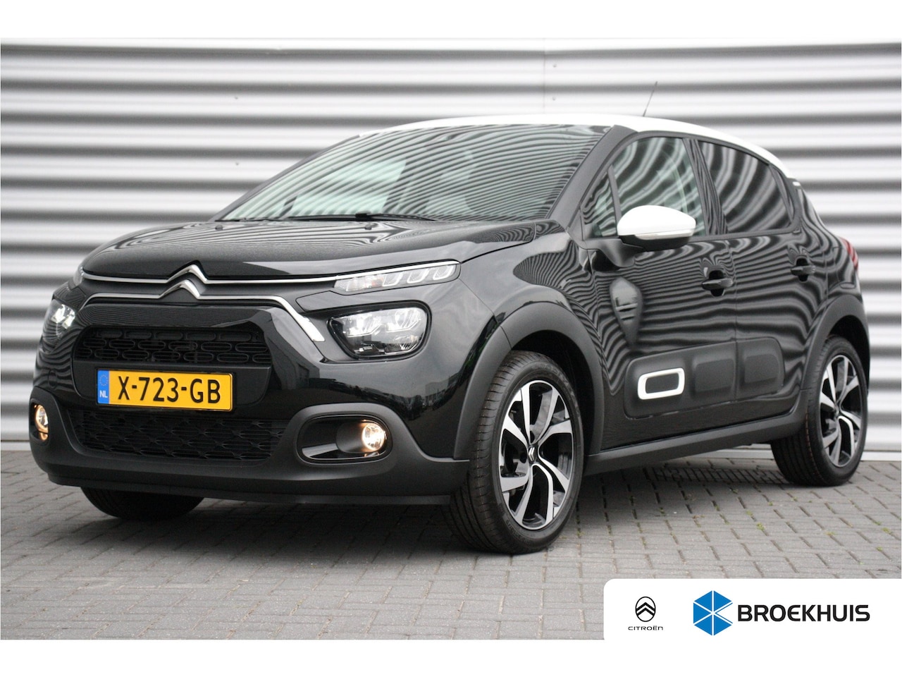 Citroën C3 - 1.2 PureTech Feel Edition 83pk | VOORRAAD-ACTIE! | Navigatie | Achteruitrijcamera | 17"LMV - AutoWereld.nl