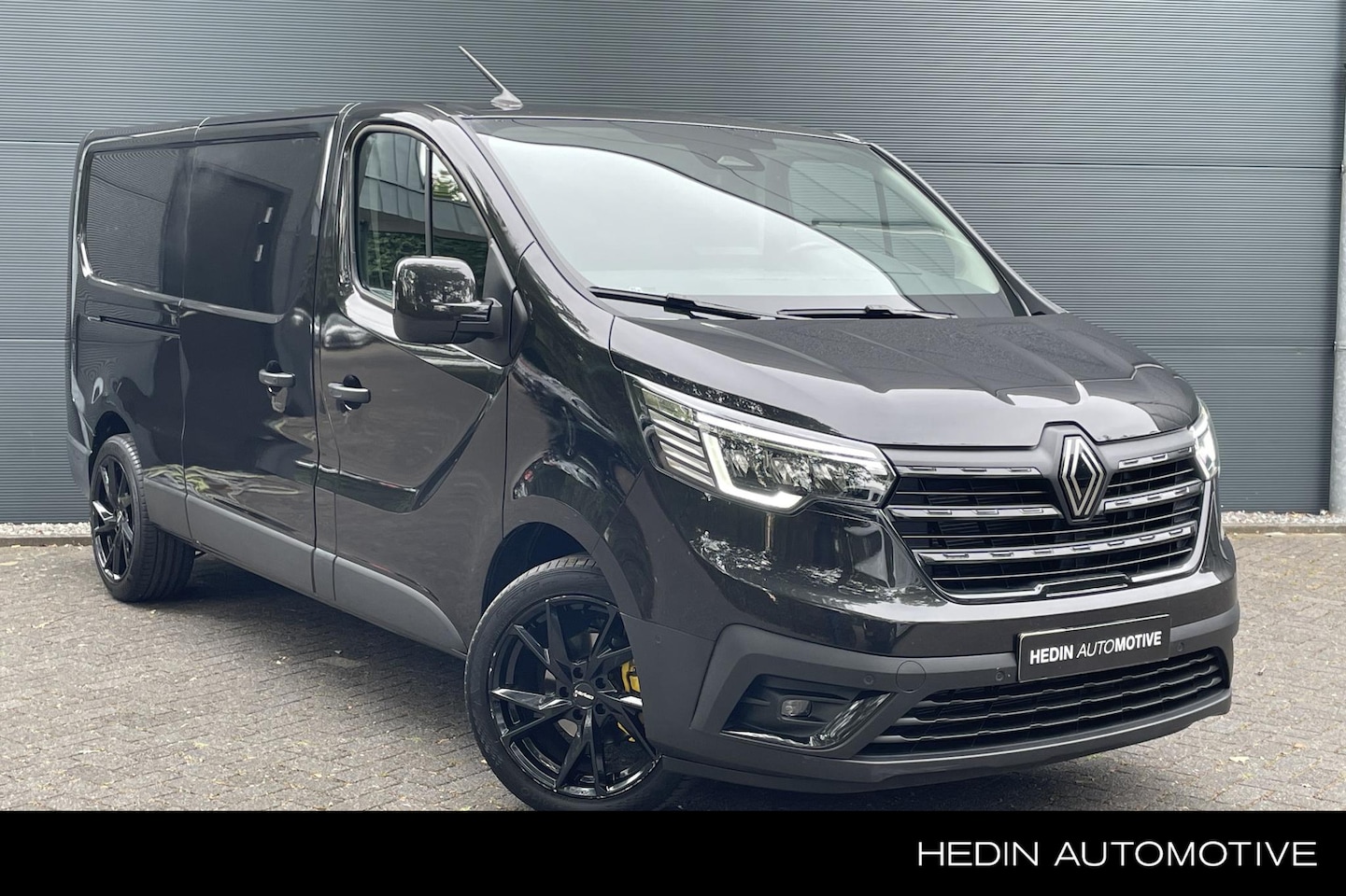 Renault Trafic - 2.0 Blue dCi 170 T30 L2H1 Extra | Navigatie | Stoelverwarming | Cruise Control | Apple Car - AutoWereld.nl