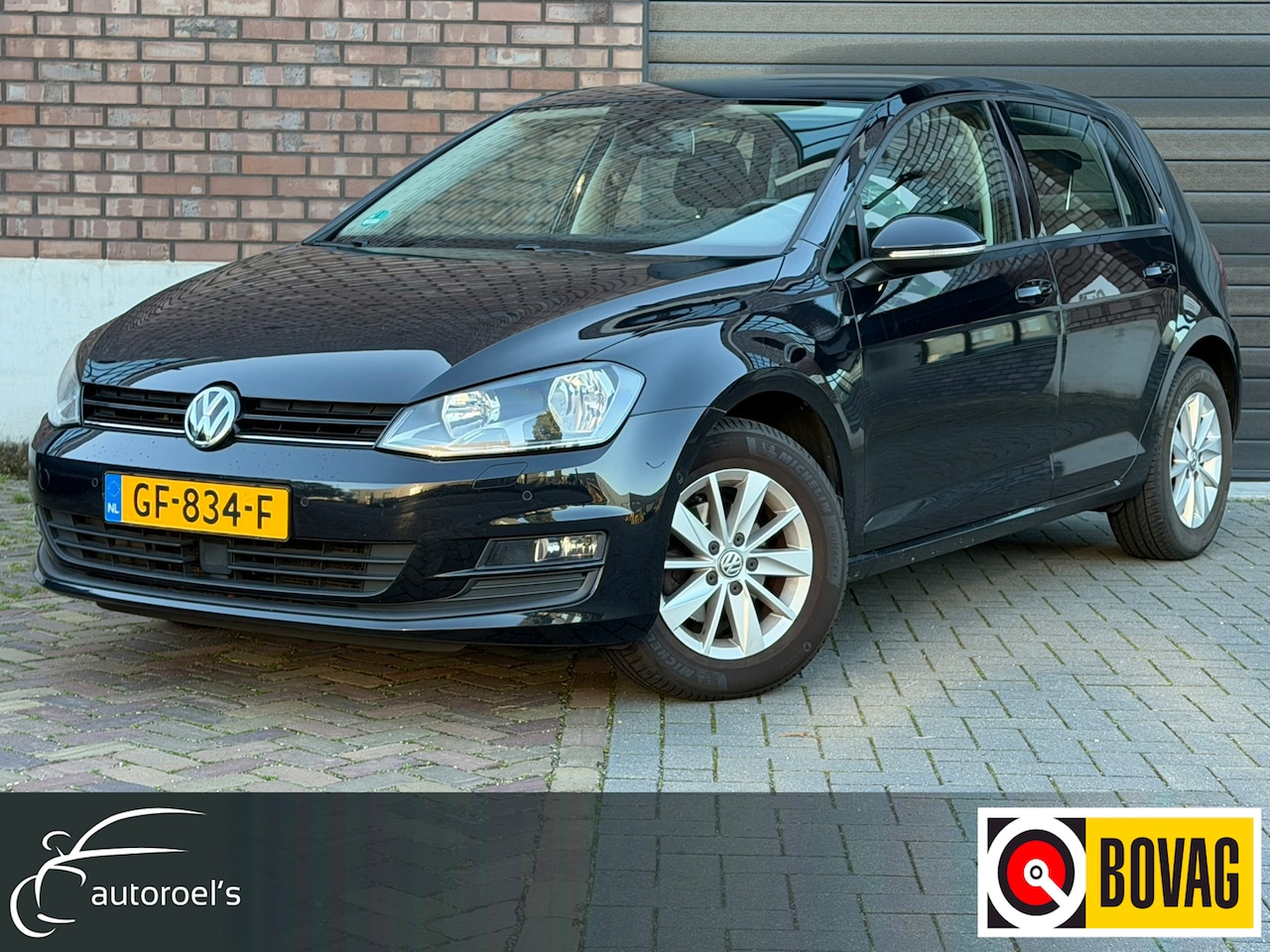 Volkswagen Golf - 1.2 TSI Highline / Trekhaak / ADD-CRUISE / 105 PK / Navigatie / Clima / PDV Voor + Achter - AutoWereld.nl