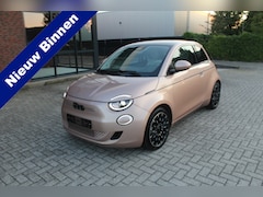 Fiat 500e - La Prima 42 kWh Clima-Camera-Leder-Stoelverwarming-JBL-Pano SOH 95, 1 %
