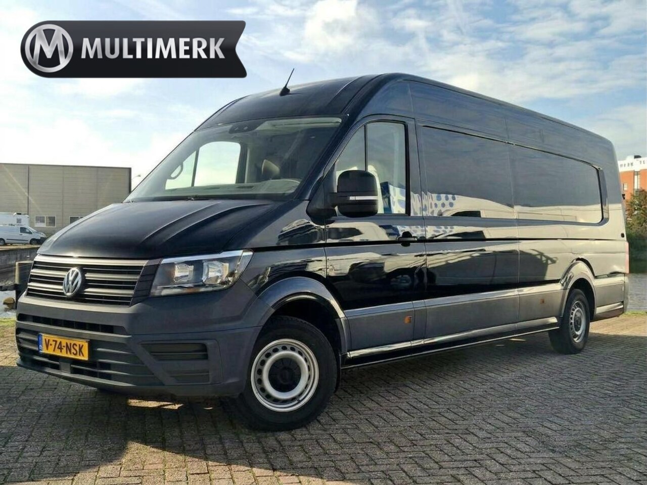 Volkswagen Crafter - 35 2.0 TDI L5H3 177PK AUTOMAAT MARGE | ADAPTIVE CRUISE | LUCHTVERING | ZWART | VOORRUITVER - AutoWereld.nl