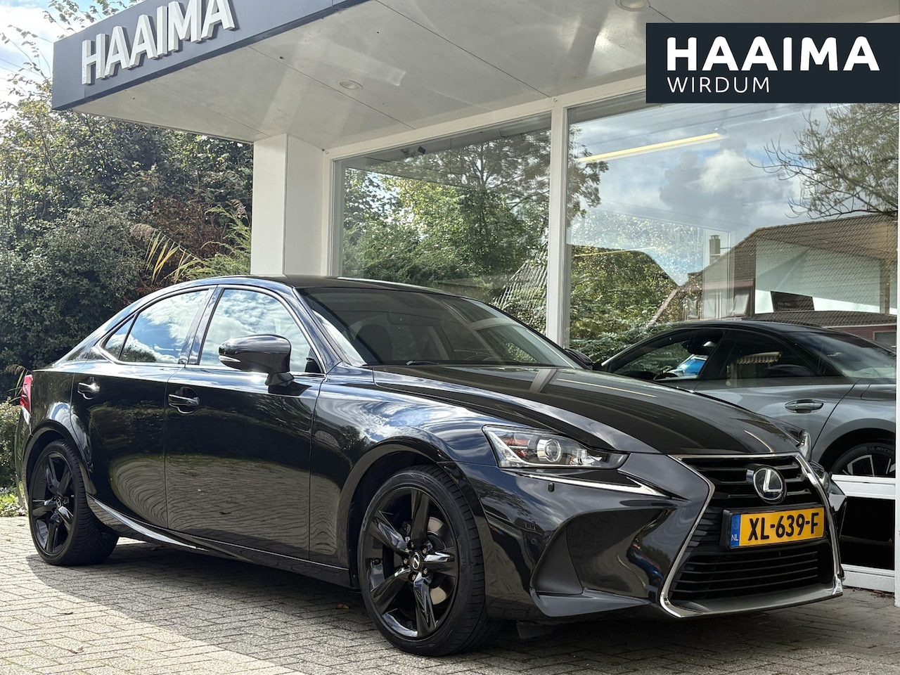 Lexus IS - 300h Hybrid Sport Edition | Dealeronderhouden | Achteruitrijcamera | Stoelverwarming | Nav - AutoWereld.nl
