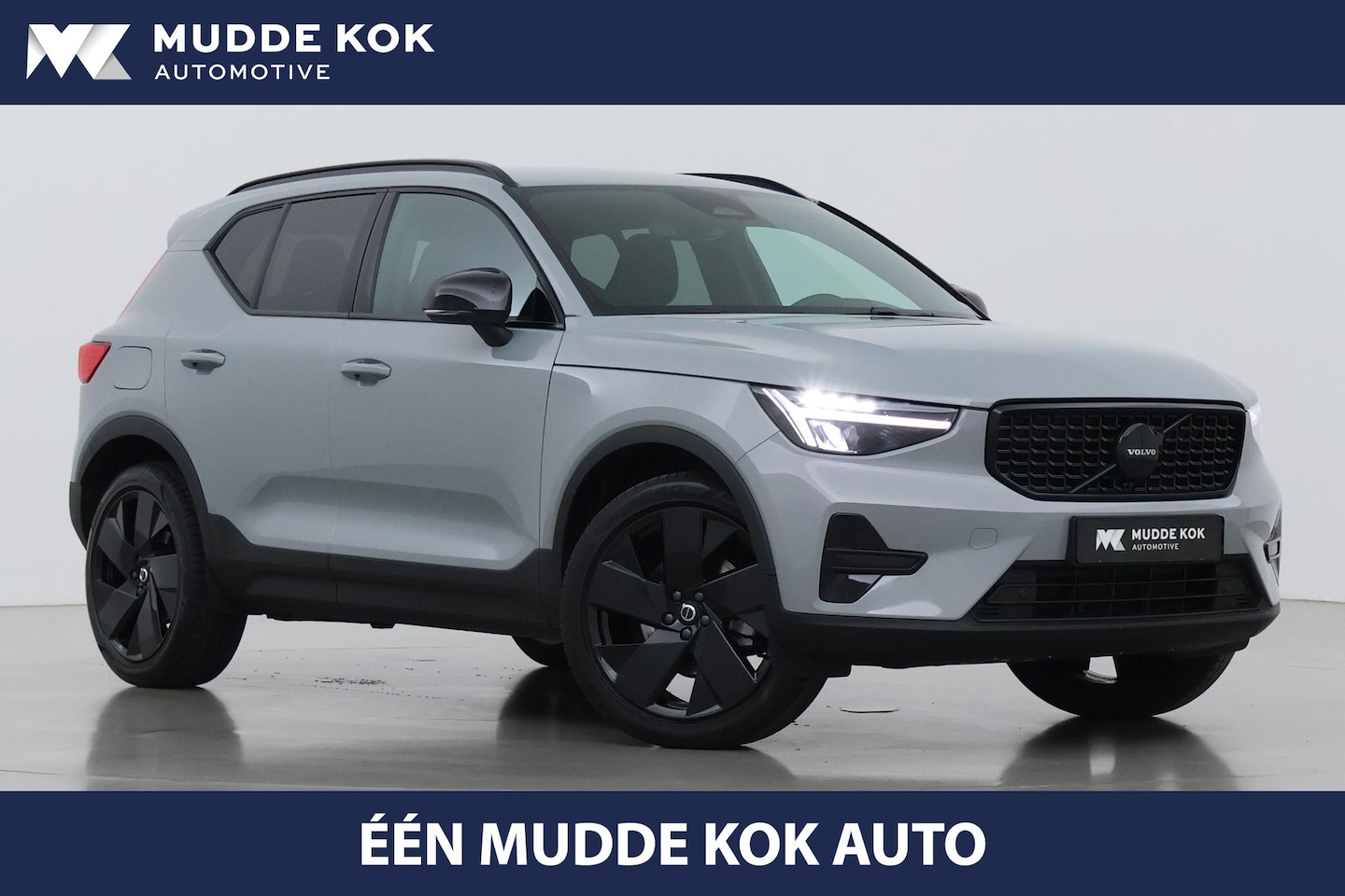 Volvo XC40 - 2.0 B3 Plus Black Edition | Harman/Kardon | Pilot Assist | Camera | BLIS | Memory | Stoel+ - AutoWereld.nl