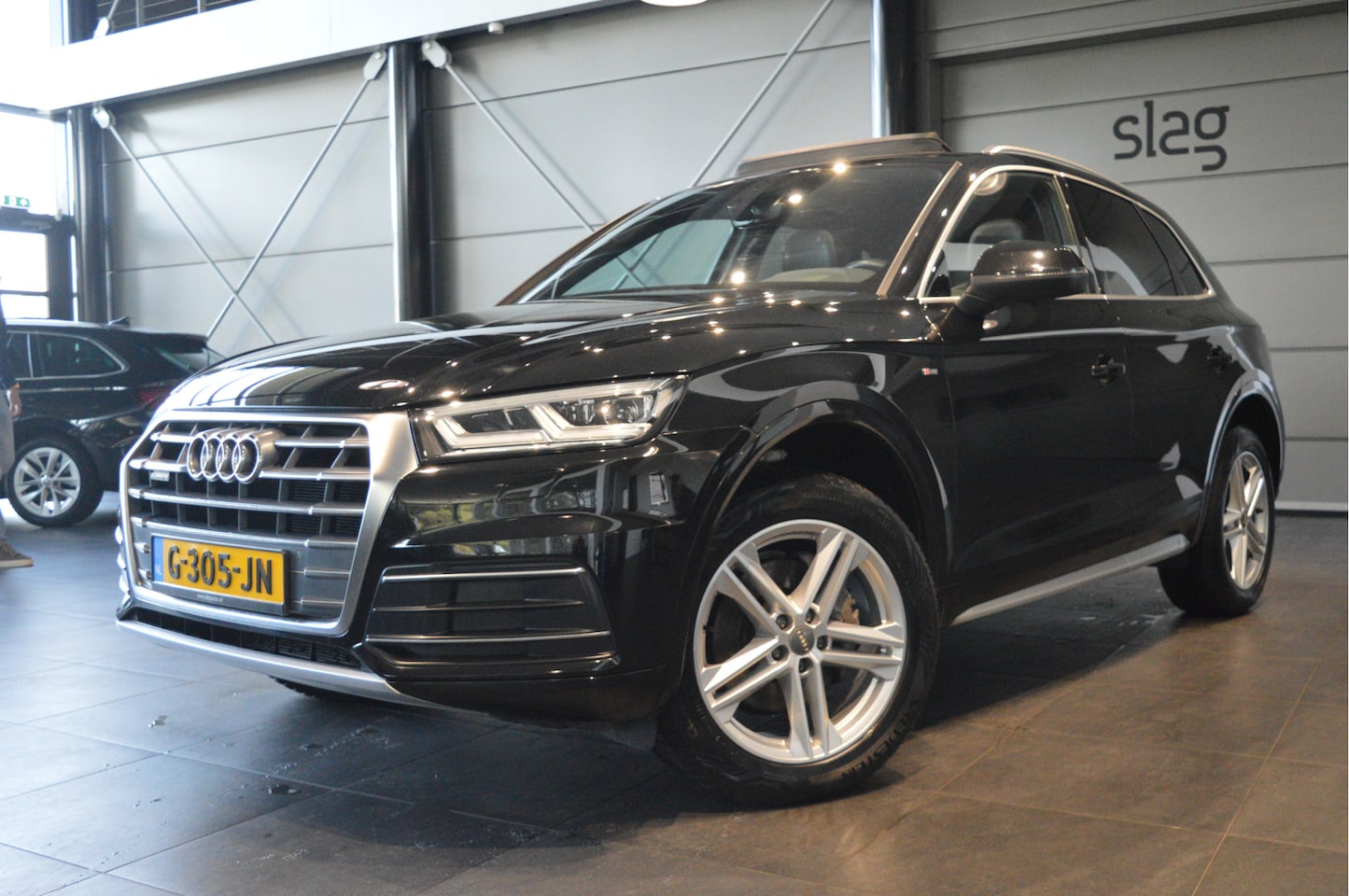 Audi Q5 - 40 TDI quattro S Line navi pano camera trekhaak 190 pk !! - AutoWereld.nl