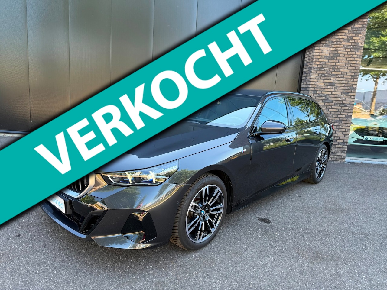 BMW 5-serie Touring - 520i Touring M-sport Trekhaak, Navi prof, Winter, HUD, Leder, Stoelkoel BOMVOL! - AutoWereld.nl