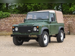 Land Rover 90 - Pick-up with canvas top "Restored-rebuilt-renewed" Fully restored - But why? - "Because th
