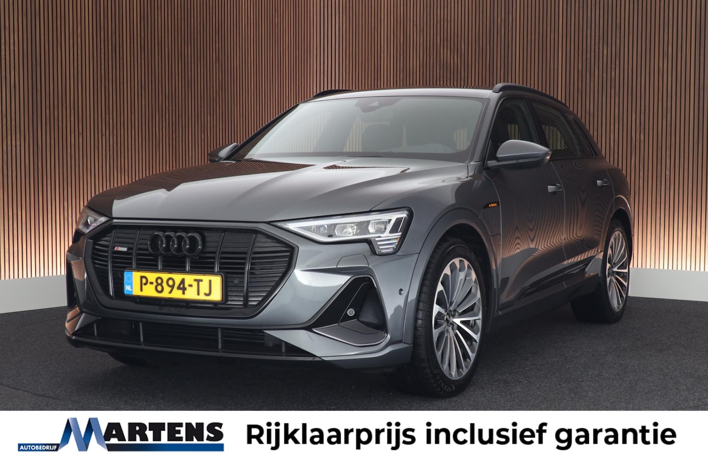 Audi e-tron - 55 408pk 95 kWh quattro S edition S-Line Luchtvering Memory Camera Keyless Adaptive cruise - AutoWereld.nl