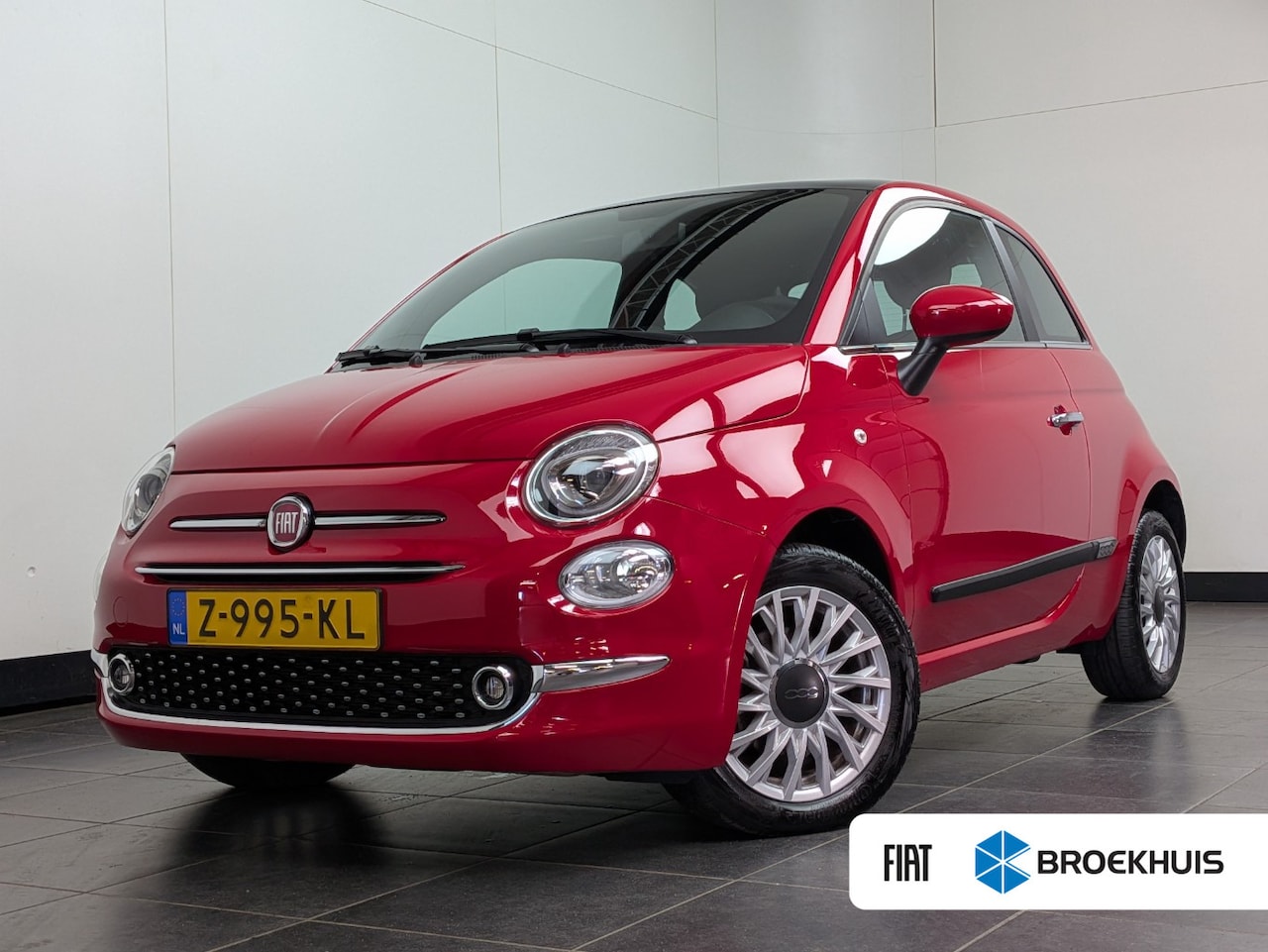 Fiat 500 - 1.0 Hybrid Dolcevita Finale Airco | Camera | Cruise Control  | DAB | LMV 15" | Navi | Pano - AutoWereld.nl
