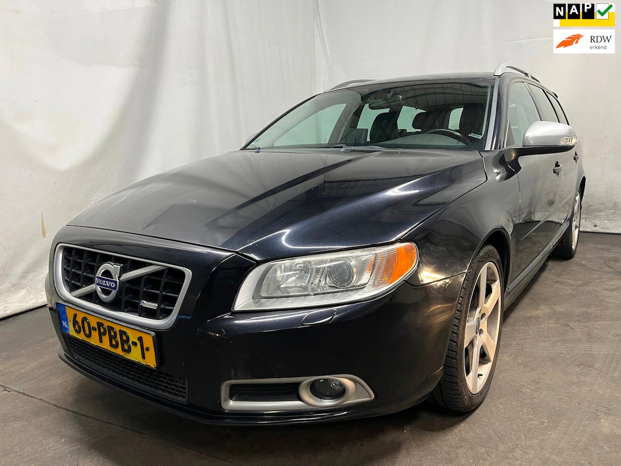 Volvo V70 - 2.0T R-Edition MOTOR SCHADE!! - AutoWereld.nl