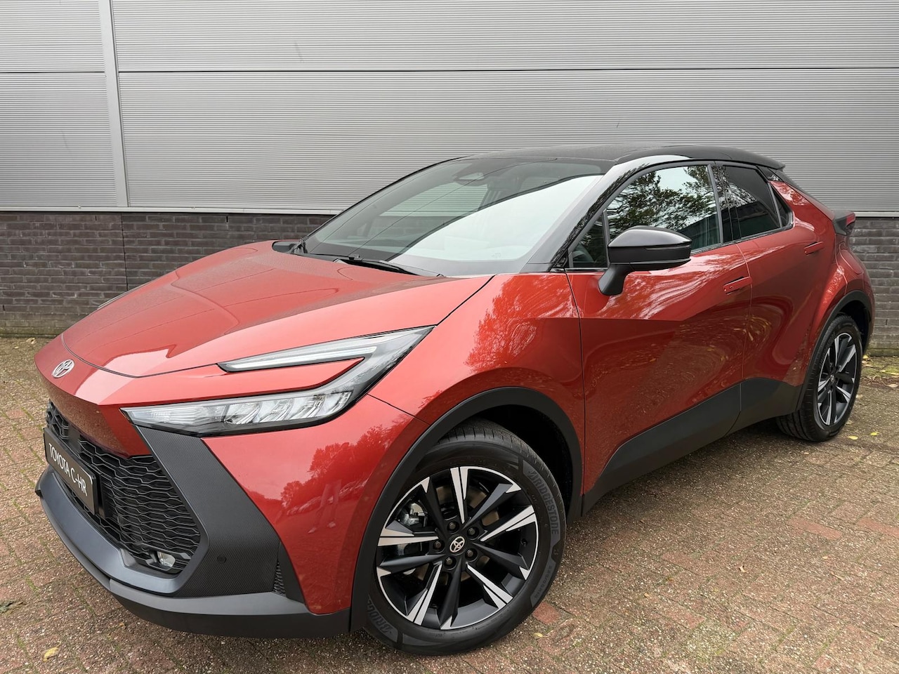 Toyota C-HR - 2.0 Plug-in Hybrid 220 Dynamic - AutoWereld.nl