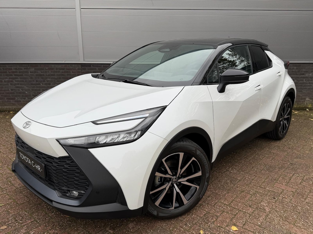 Toyota C-HR - 1.8 Hybrid 140 Dynamic - AutoWereld.nl