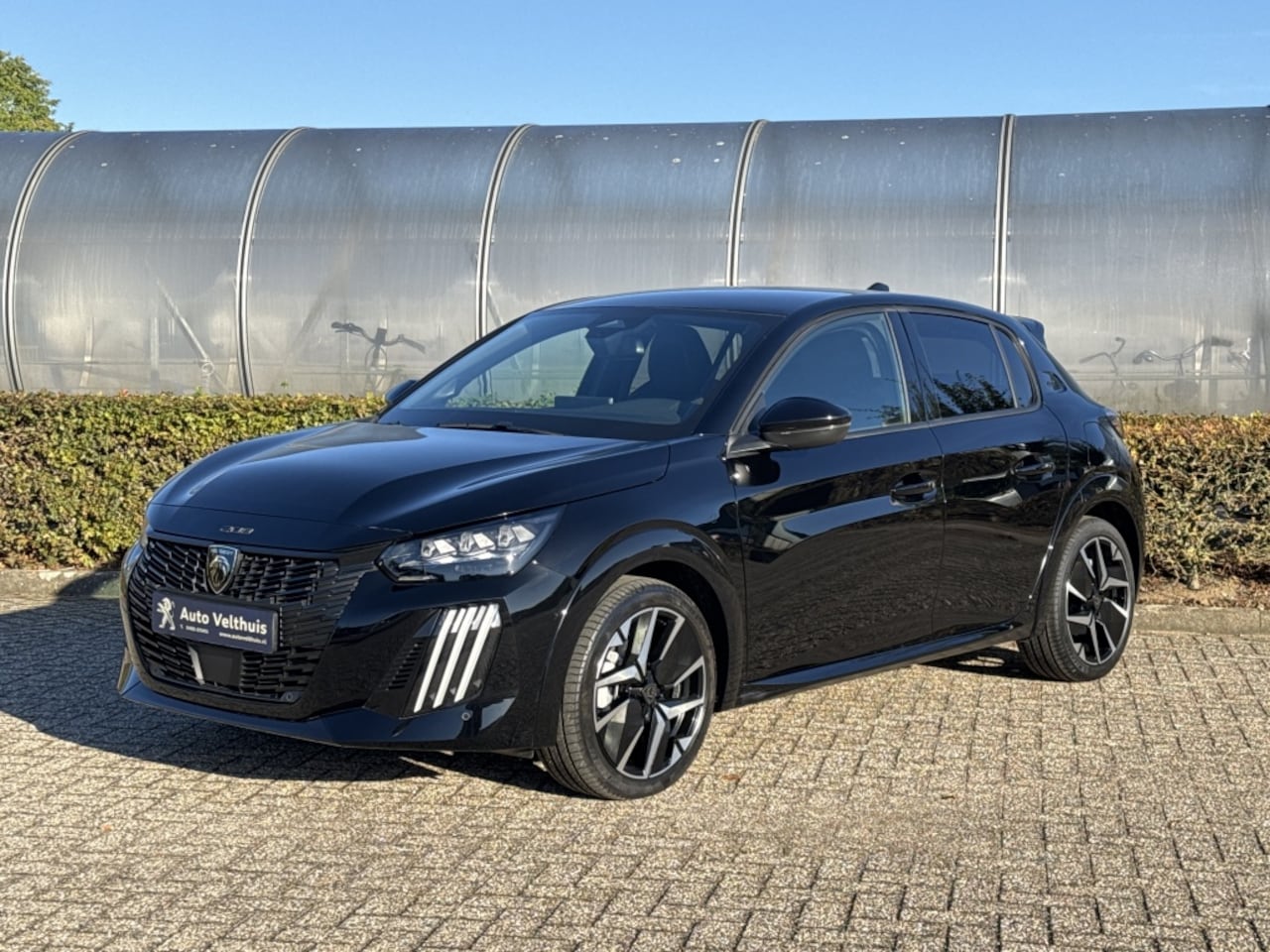 Peugeot 208 - PEUGEOT 208 1.2 Hybrid 145 e-DCS6 - AutoWereld.nl