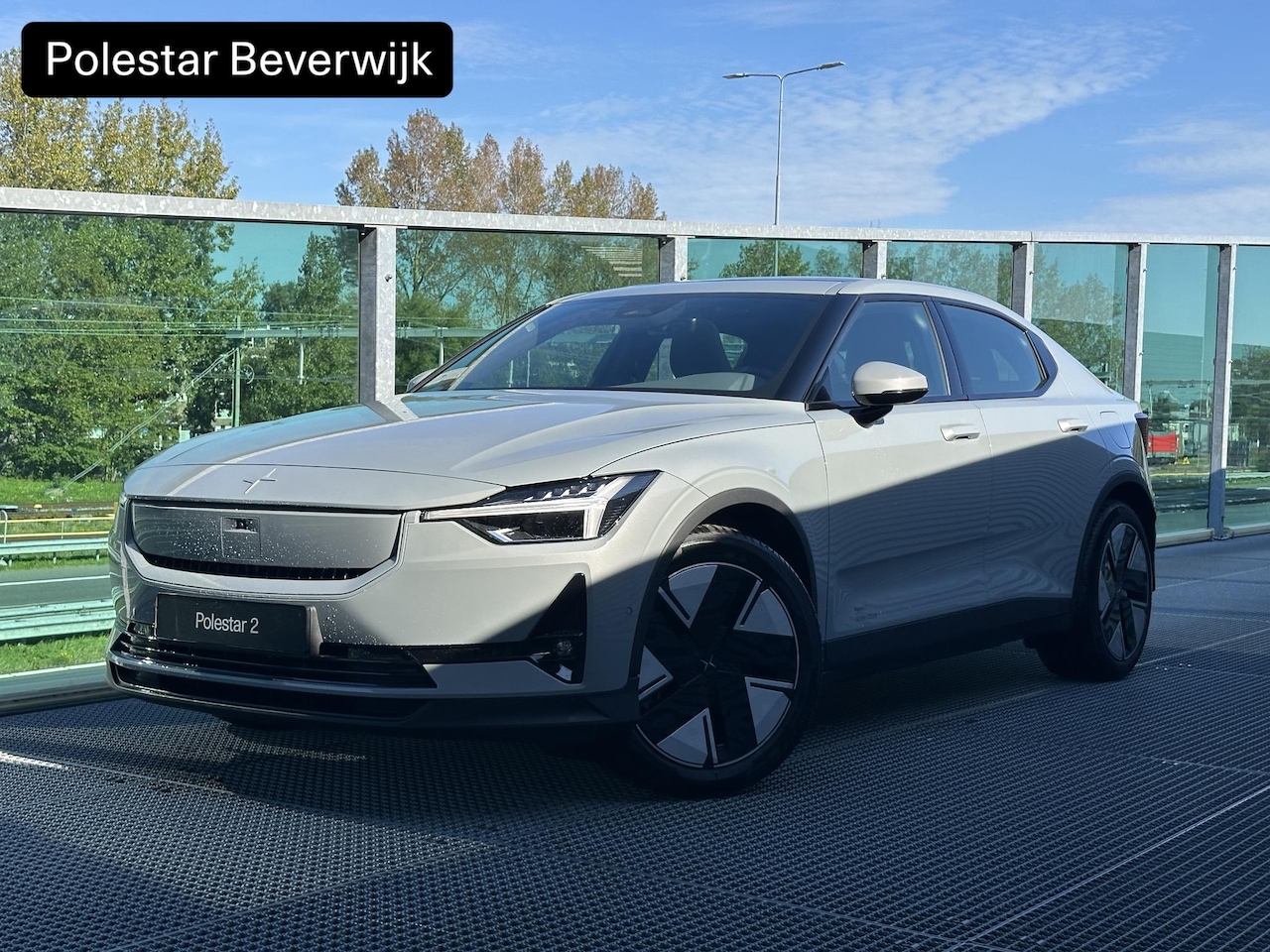 Polestar 2 - Long Range Single Motor Plus 82 kWh / Pano. dak / Stoel+stuur verwarming / Elek. verstelba - AutoWereld.nl