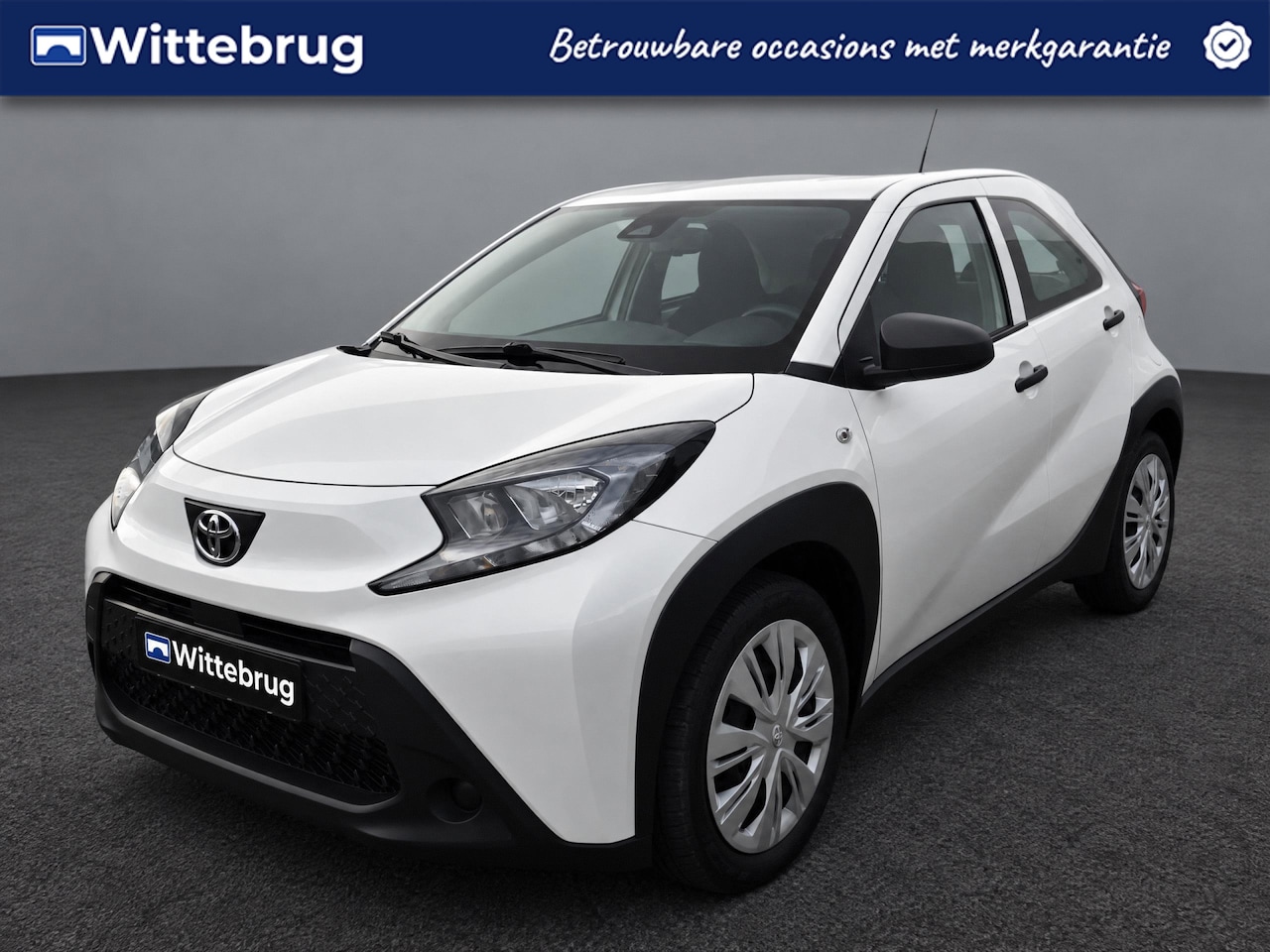 Toyota Aygo X - 1.0 VVT-i MT APPLE CARPLAY / ANDROID AUTO | AIRCO | ELEKTRISCHE RAMEN - AutoWereld.nl
