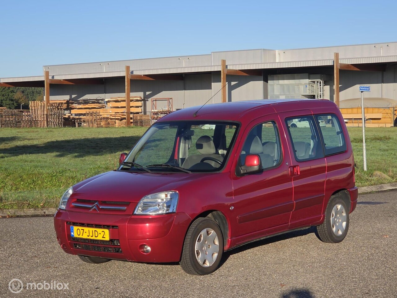 Citroën Berlingo - combi 1.4i Multispace 2x schuifdeur / Airco - AutoWereld.nl
