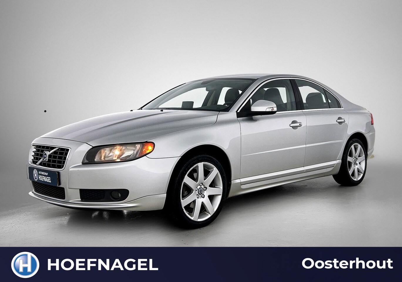 Volvo S80 - 2.5 T Momentum Automaat | Cruise Control | Navigatie | Leder | Parkeersensoren achter | NA - AutoWereld.nl
