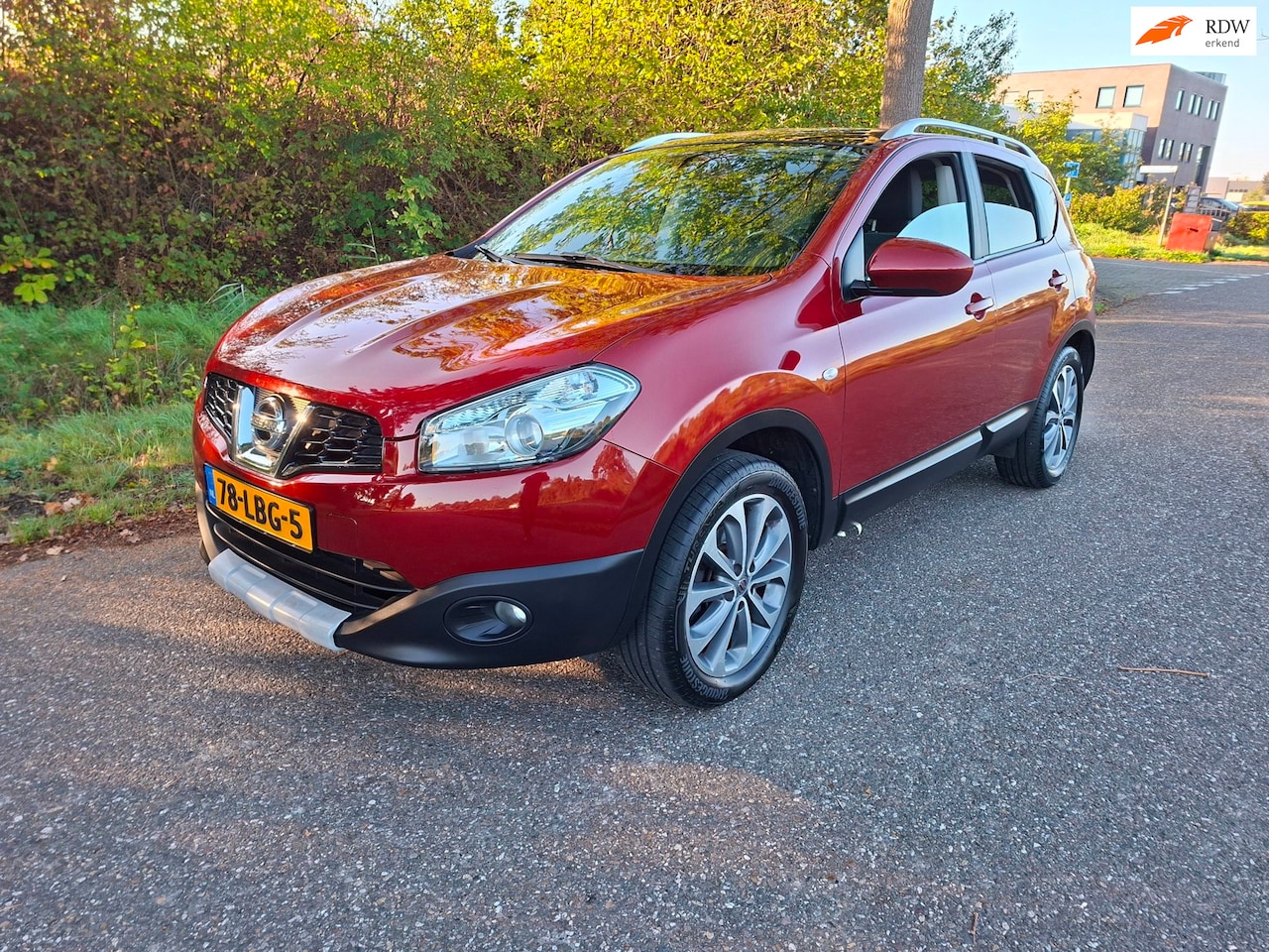 Nissan Qashqai - 1.6 Connect Edition veel extras orgn.nl auto - AutoWereld.nl