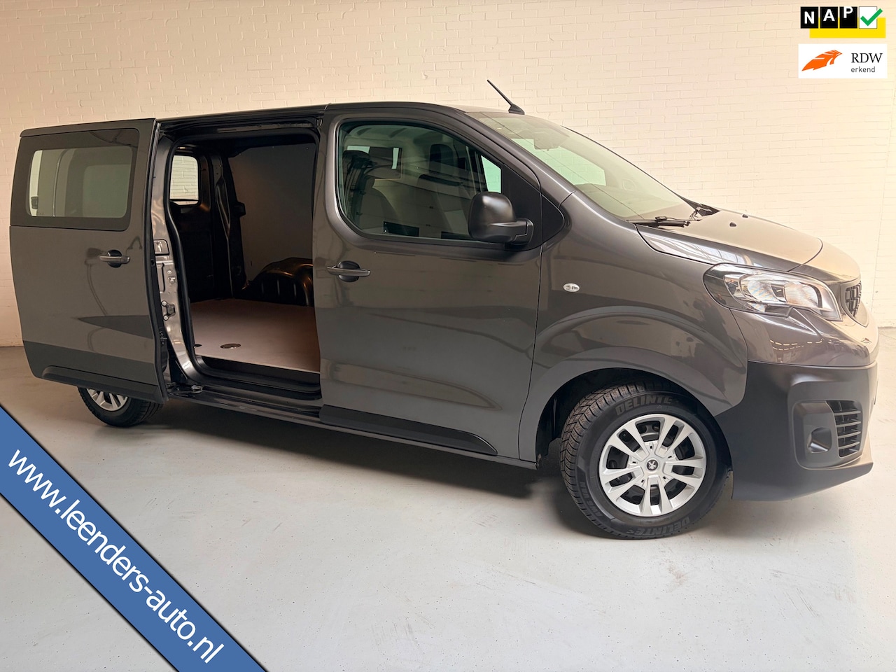 Peugeot Expert - L2H1 1.5 BlueHDI 120pk Standard Premium, Airco, CruiseControl, Trekhaak, Keyless, Metallic - AutoWereld.nl