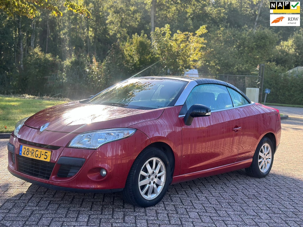 Renault Mégane coupé cabriolet - 1.6 Expression/HARDTOP/AIRCO/CRUISE/NAVI/PANO/TREKHAAK - AutoWereld.nl