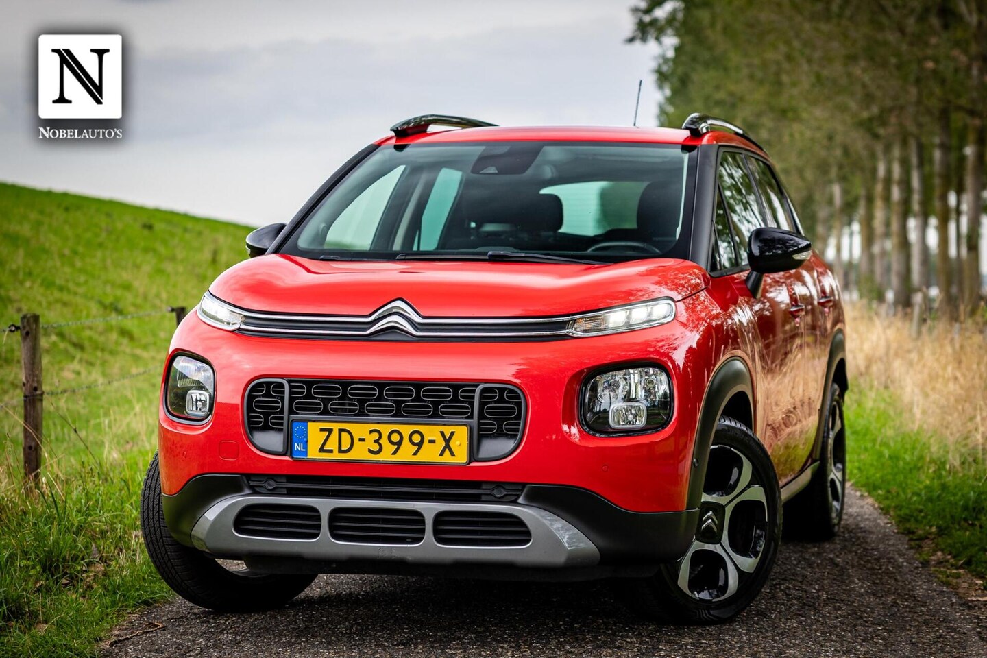 Citroën C3 Aircross - 1.2 PureTech S&S Shine |Nap |Dist vv! - AutoWereld.nl