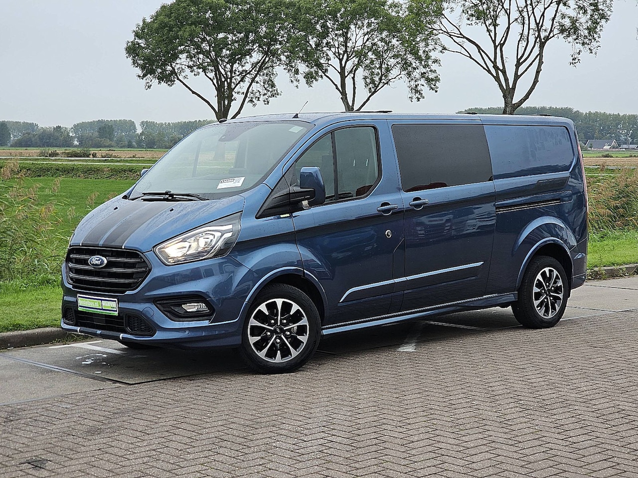 Ford Transit Custom - 310 2.0 TDCI L2H1 Sport DC Cruise contol, Airco, Pdc, Carplay, Navi, Camera, Stoelverwarmi - AutoWereld.nl