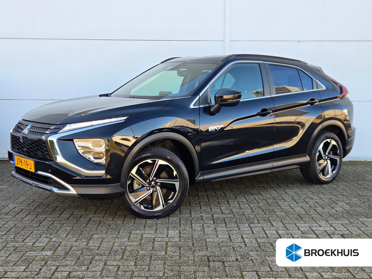 Mitsubishi Eclipse Cross - 2.4 PHEV Intense+ Apple Carplay/Android Auto / Cruise control / Achteruitrijcamera / keyle - AutoWereld.nl