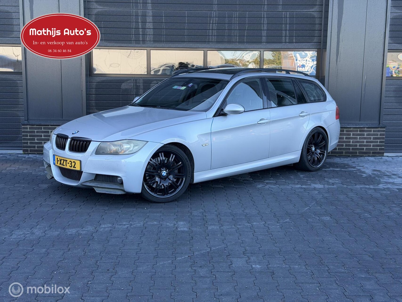 BMW 3-serie Touring - 335d High Executive M-pakket Pano Goed onderhouden! - AutoWereld.nl