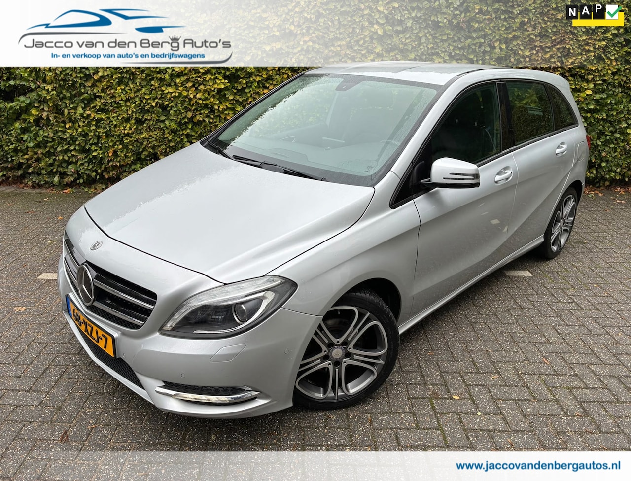 Mercedes-Benz B-klasse - 200 Ambition I Vol Leer I Navigatie - AutoWereld.nl