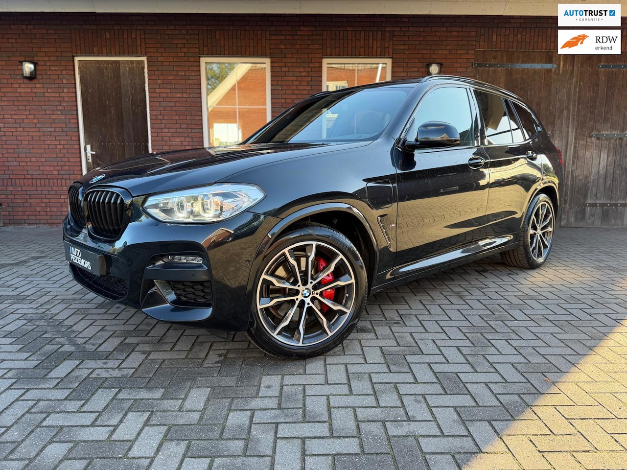 BMW X3 - XDrive30e M- Sport| Pano| LED| Camera| Stuurverwarming| SOH 95% - AutoWereld.nl