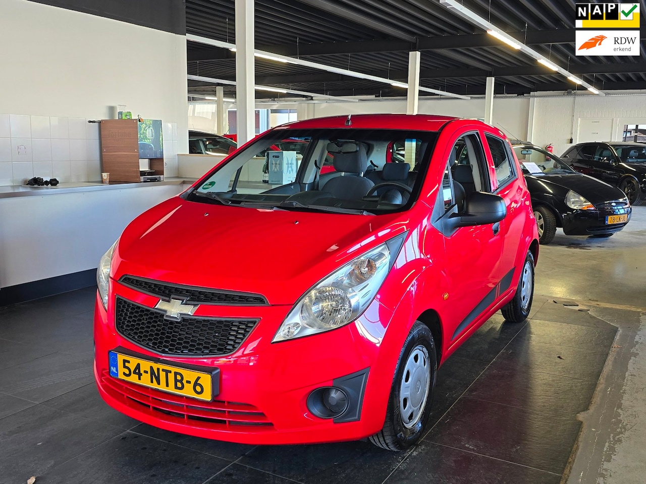 Chevrolet Spark - 1.0 16V LS/AIRCO/N.A.P/APK 07-2027/ - AutoWereld.nl
