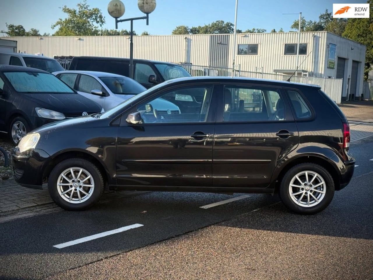 Volkswagen Polo - 1.2-12V Trendline 1.2-12V Trendline - AutoWereld.nl