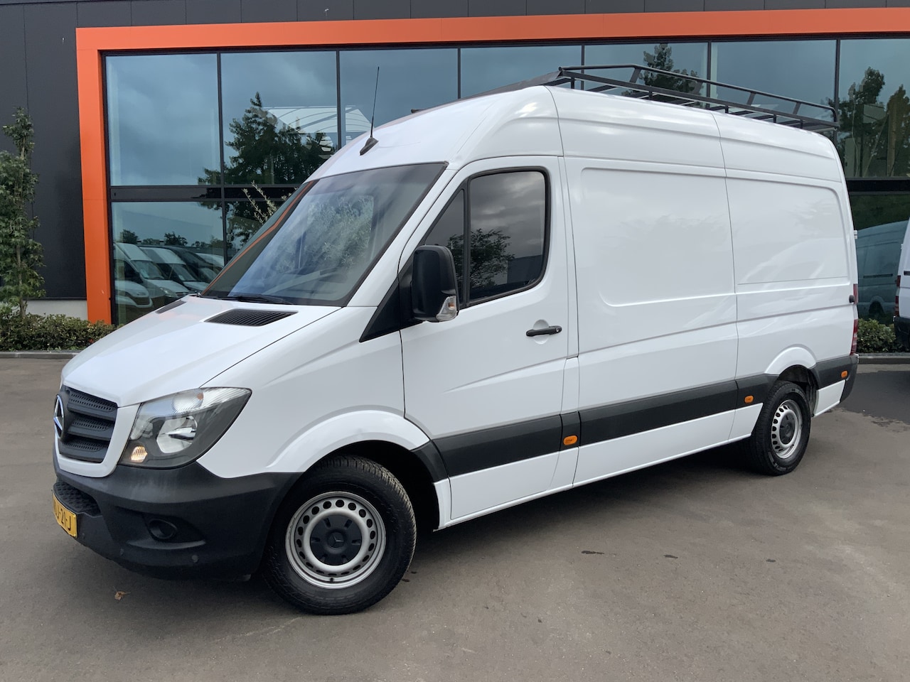 Mercedes-Benz Sprinter - 314 cdi Automaat L2H2 Airco Cruise Trekhaak 2000 kg Imperiaal &Trap Opstap Euro 6 - AutoWereld.nl