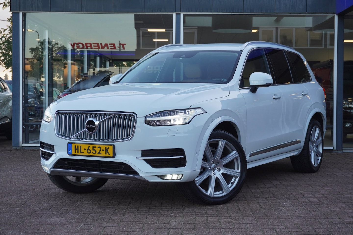Volvo XC90 - 2.0 T5 AWD Inscription | 7 Persoons | Automaat | Navigatie | Airco | Elek. pakket | Vol op - AutoWereld.nl