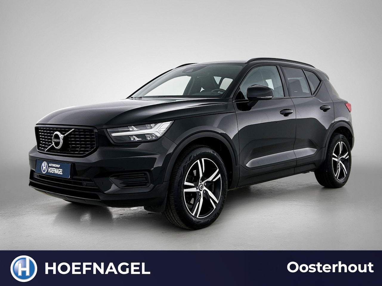 Volvo XC40 - 1.5 T3 R-Design Automaat | Cruise Control | Stoel/stuurverwarming | CarPlay | Camera | Bli - AutoWereld.nl